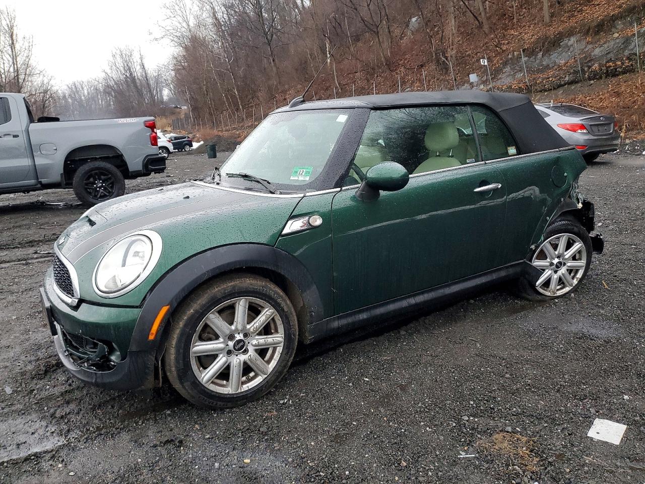 2015 MINI Convertible S, VIN WMWZP3C54F2A91539 — Зад