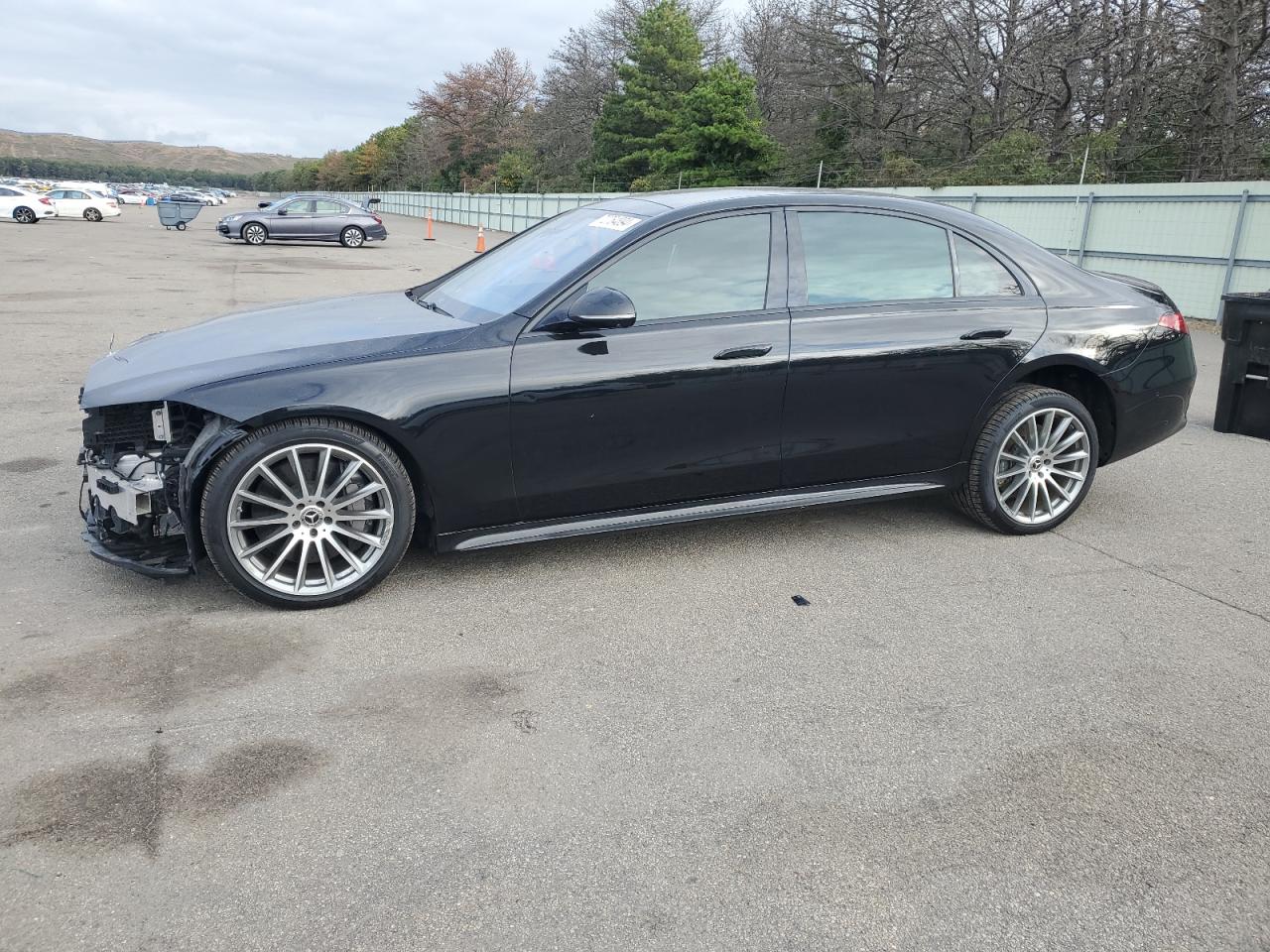 2022 Mercedes-Benz S 580, VIN W1K6G7GB0NA151644 — Front end