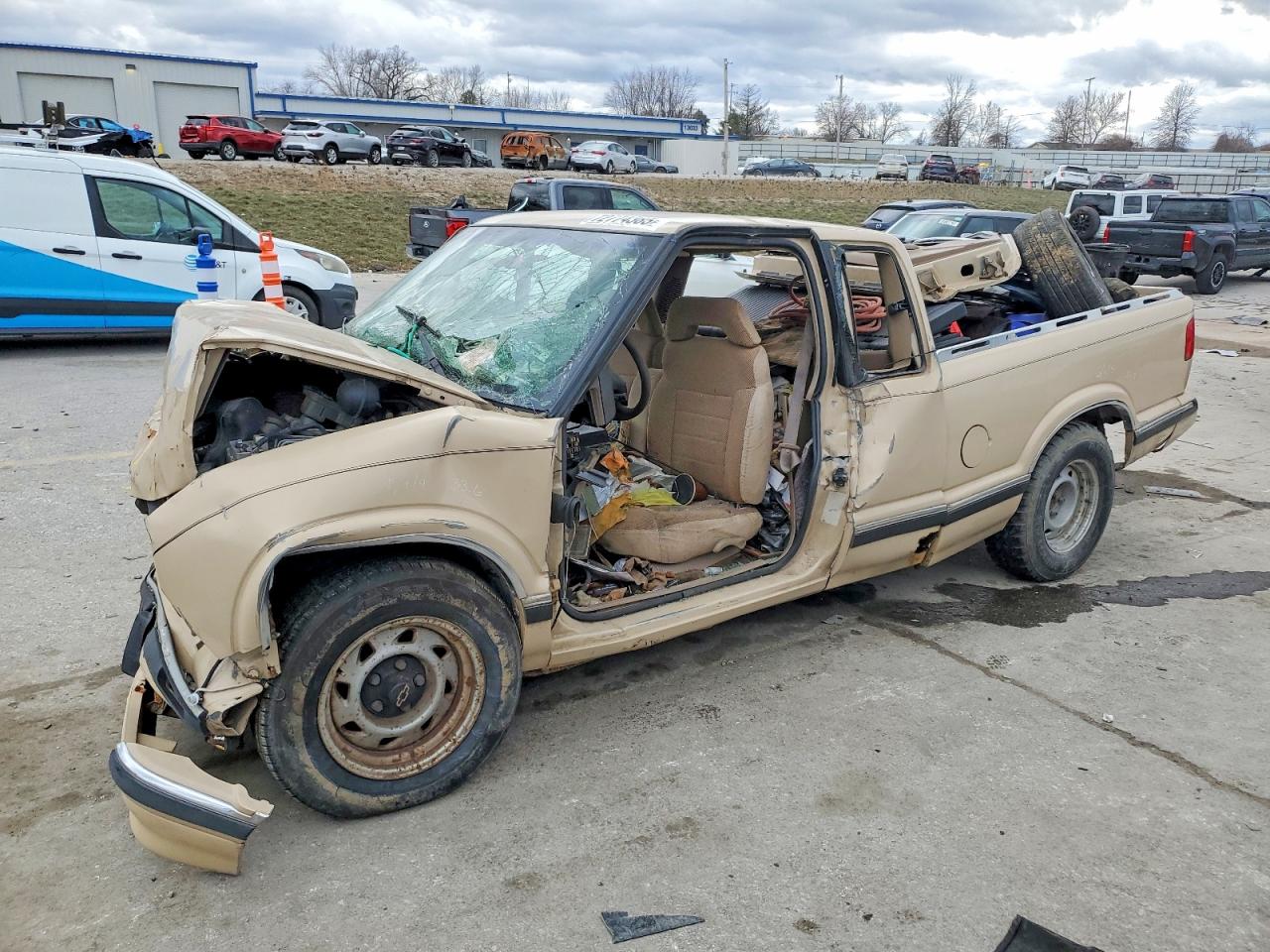 1994 Chevrolet S-10 LS, VIN 1GCCS19Z6R8188262 — All over