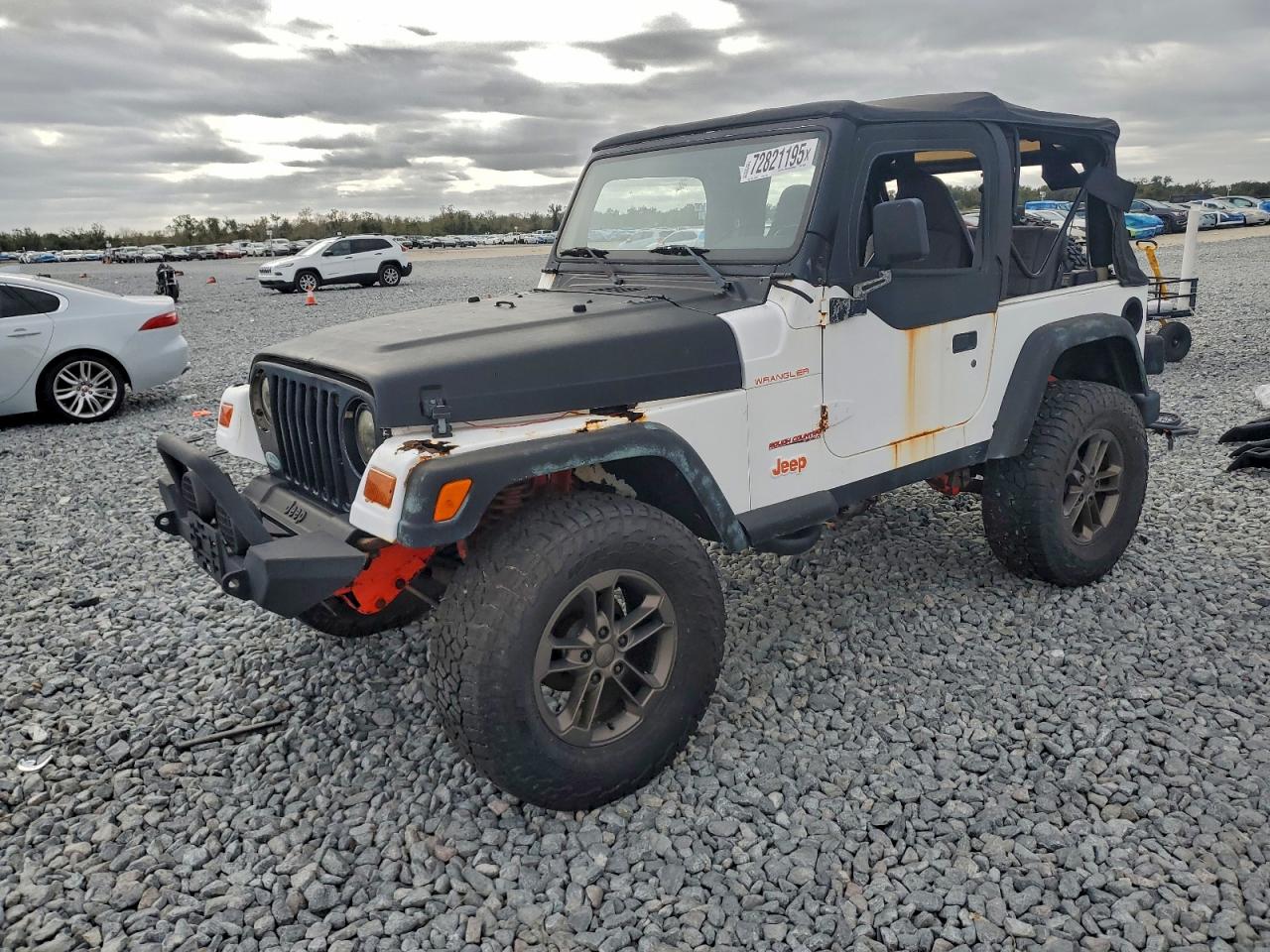 1998 Jeep Wrangler SE, VIN 1J4FY29P6WP760622 — Frame damage