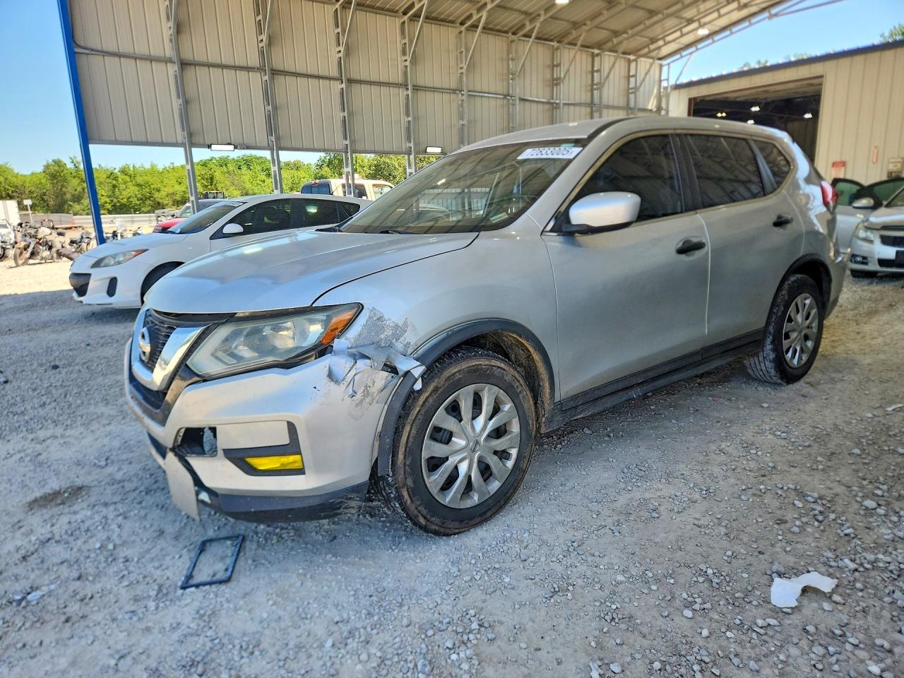 2017 Nissan Rogue S, VIN KNMAT2MT1HP521887 — Rear end