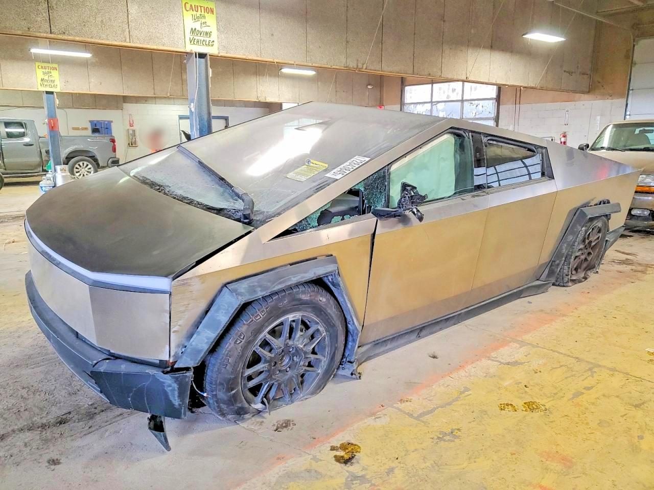 2025 Tesla Cybertruck, VIN 7G2CEHED6SA078564 — Side