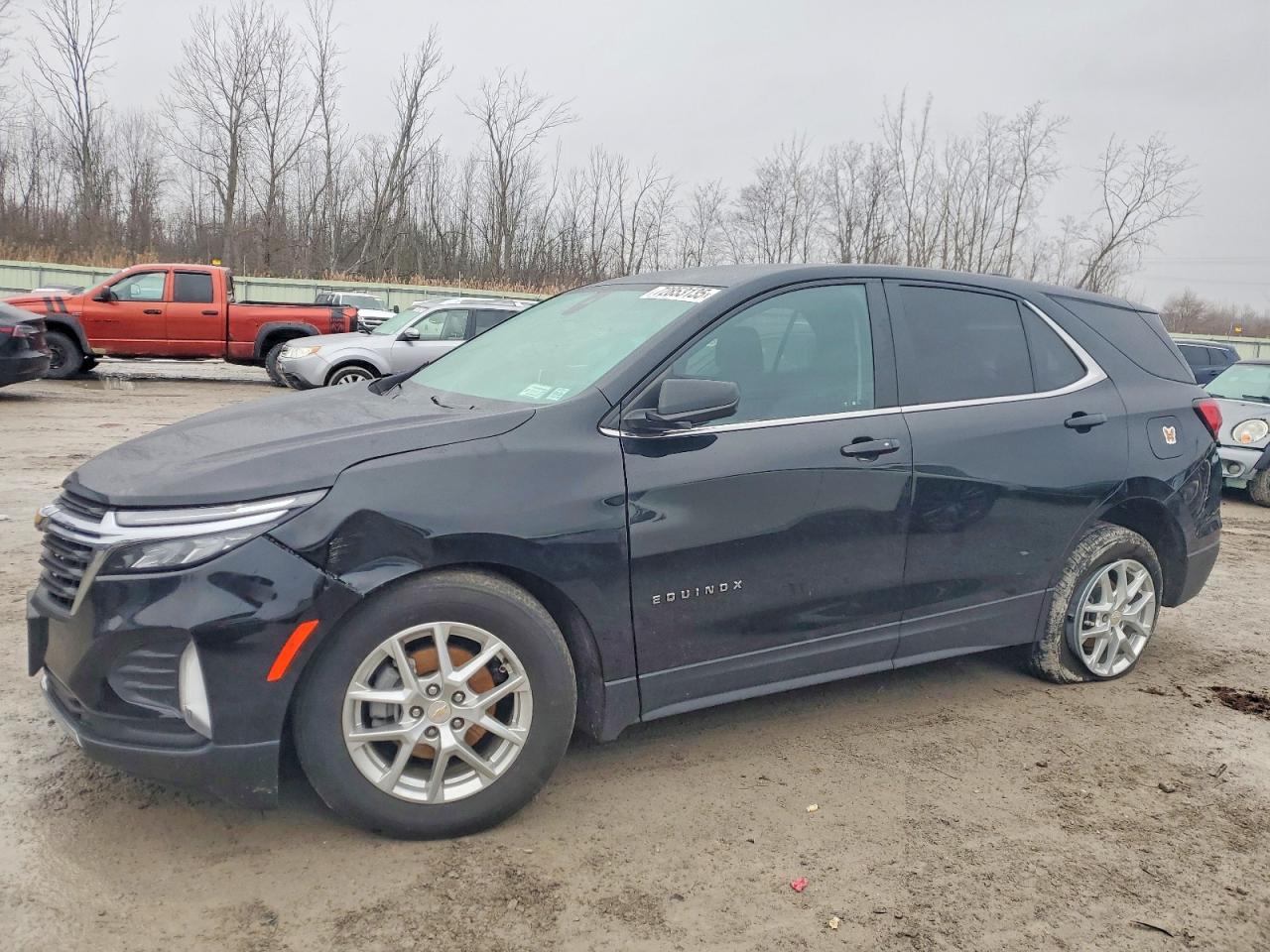2022 Chevrolet Equinox LT, VIN 3GNAXUEV8NL226171 — Front end