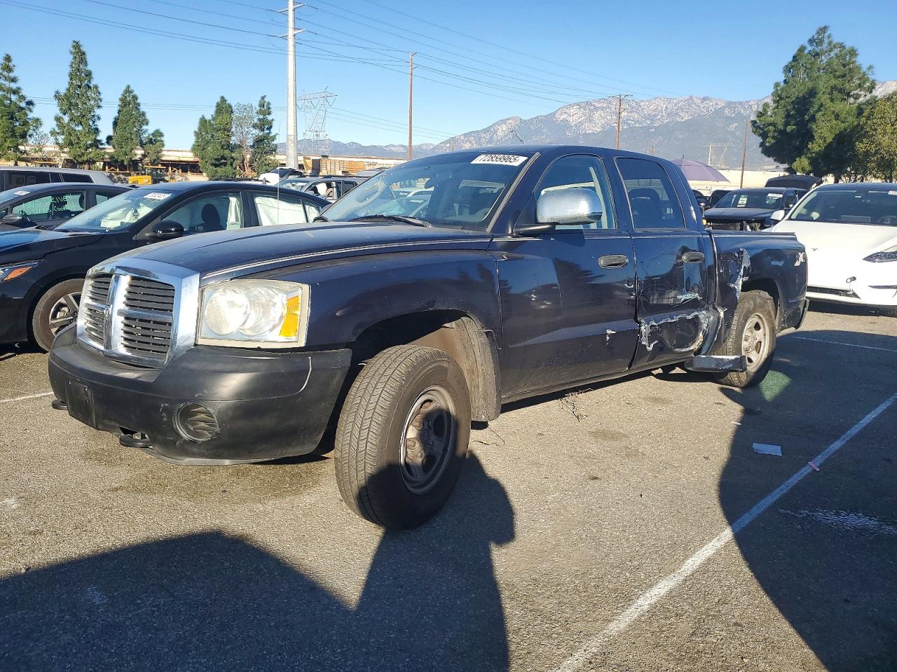 2007 Dodge Dakota ST, VIN 1D3HW28P37S172074 — Бок