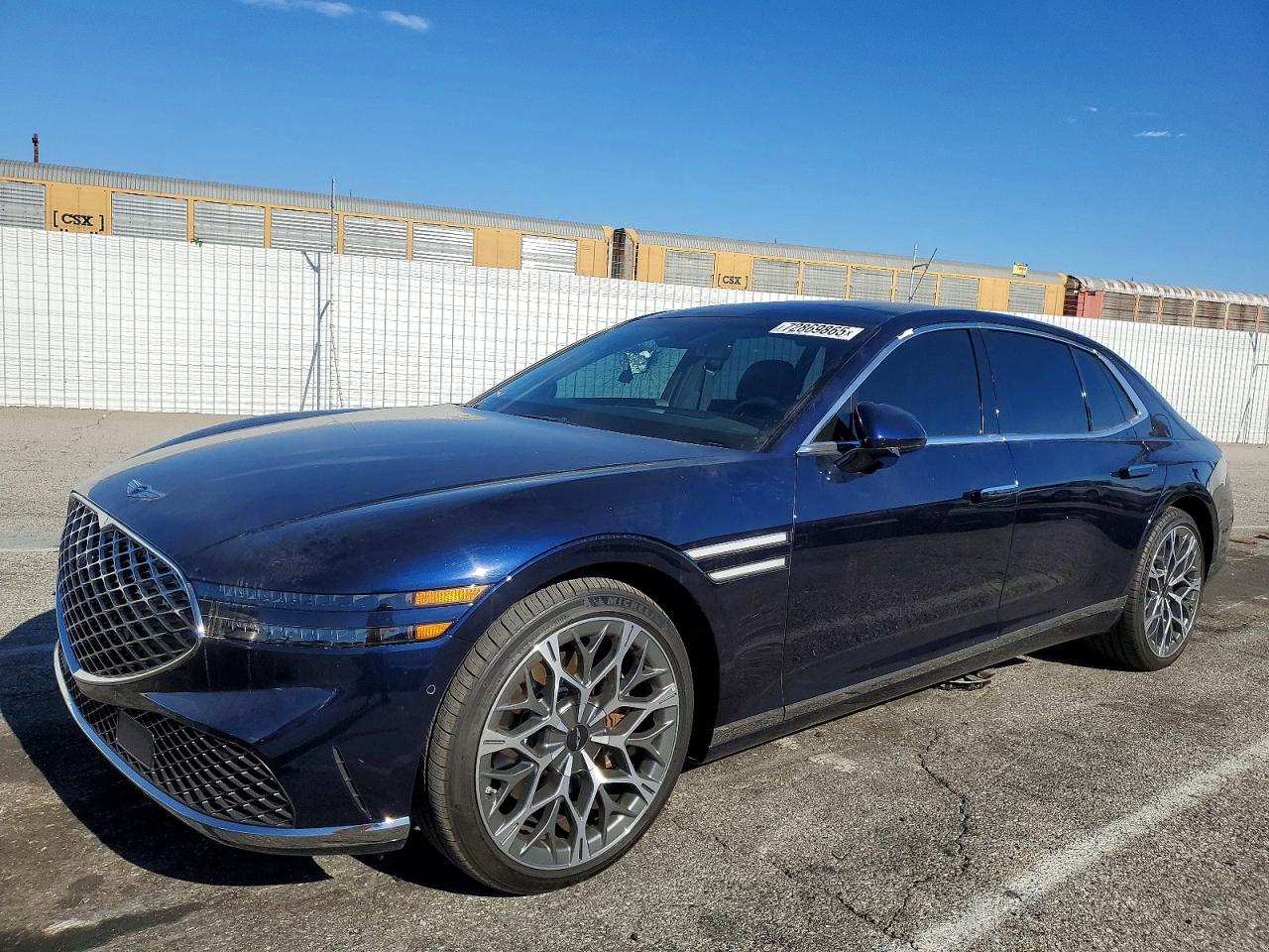 2025 Genesis G90 e-SC, VIN KMTFC4SD5SU051094 — Вандализм