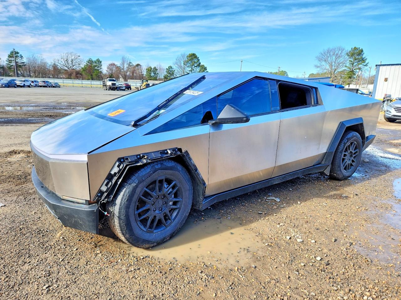 2025 Tesla Cybertruck, VIN 7G2CEHED7SA073633 — Front end