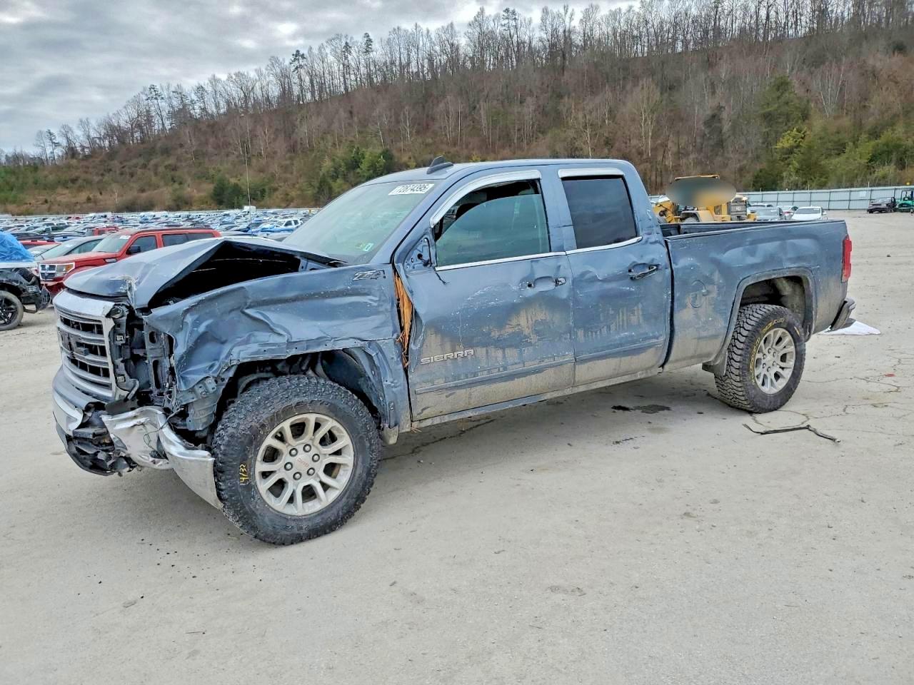2015 GMC Sierra 1500 SLE, VIN 1GTV2UEC6FZ250146 — Front end
