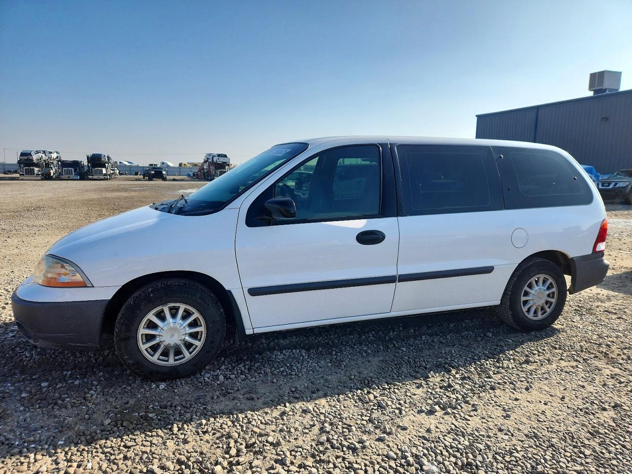 2001 Ford Windstar LX, VIN 2FMZA50421BA40340 — Зад