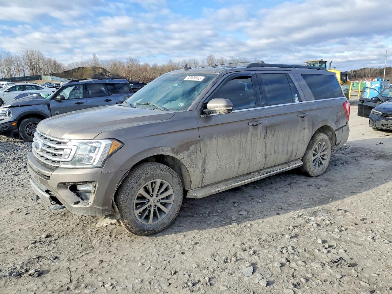 2018 Ford Expedition Max XLT, VIN 1FMJK1JT7JEA06603 — Front end