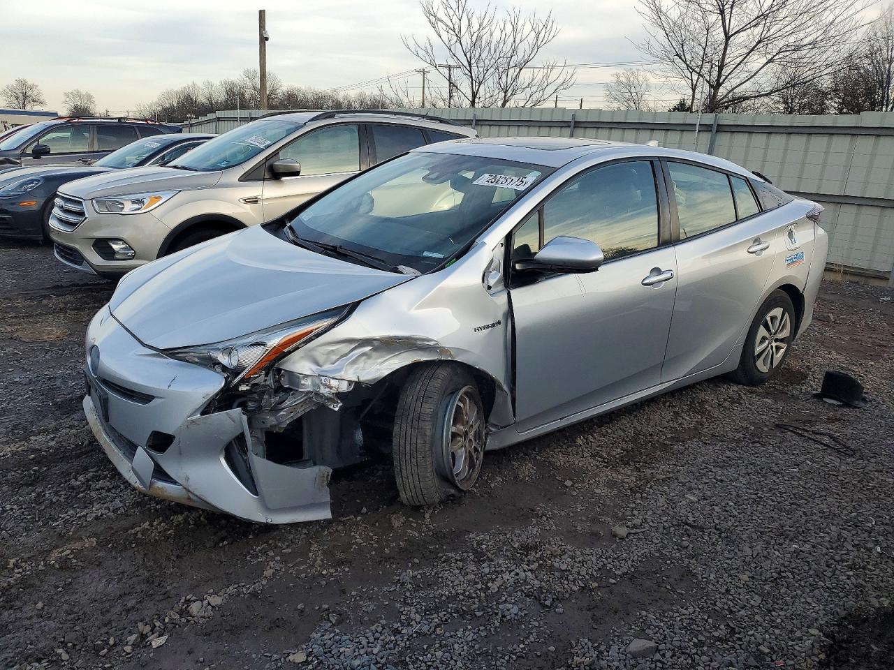 2016 Toyota Prius Four Touring, VIN JTDKARFU9G3524535 — Front end