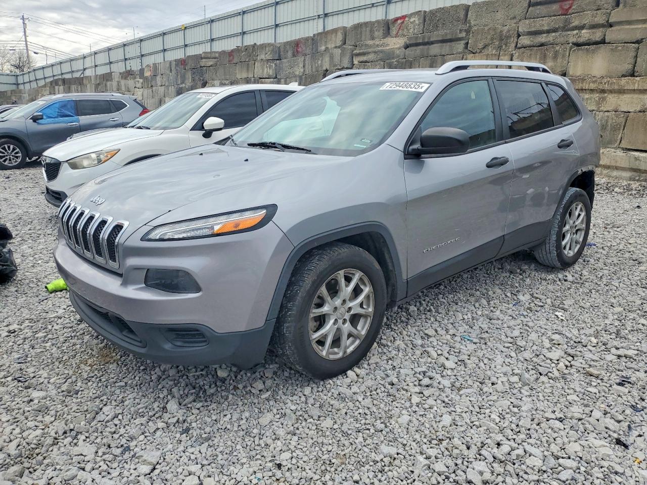 2017 Jeep Cherokee Altitude, VIN 1C4PJLAB8HW669137 — Rear end