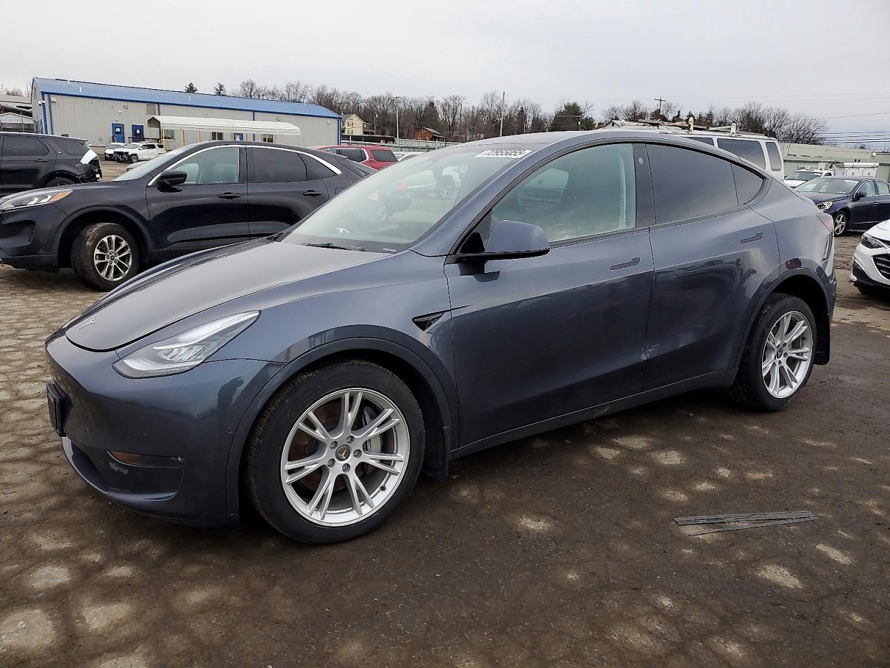 2022 Tesla Model Y Long Range, VIN 7SAYGDEEXNA008108 — Auction photo