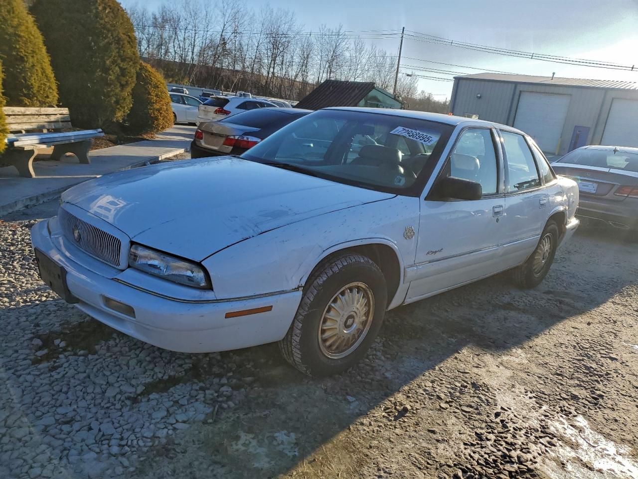 1996 Buick Regal Custom, VIN 2G4WB52K9T1479877 — Normal wear