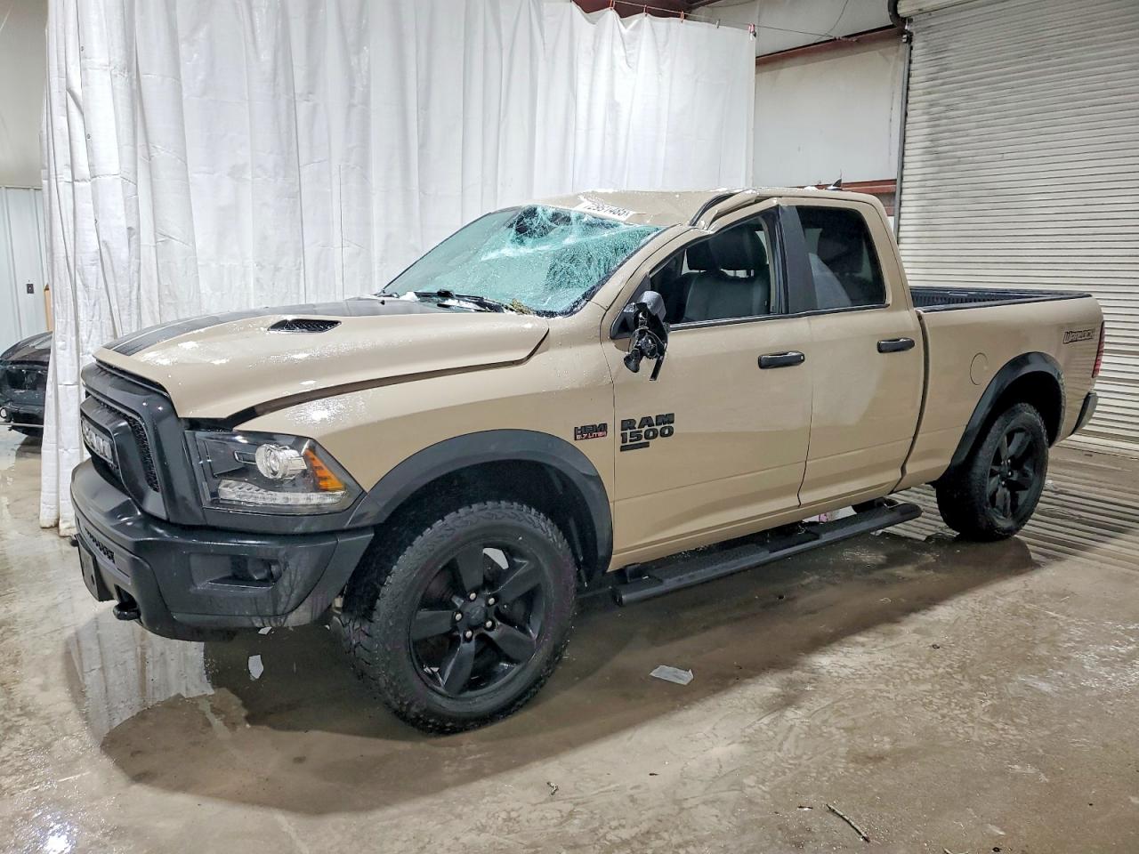 2019 Ram 1500 Warlock, VIN 1C6RR7GT2KS744980 — Roof