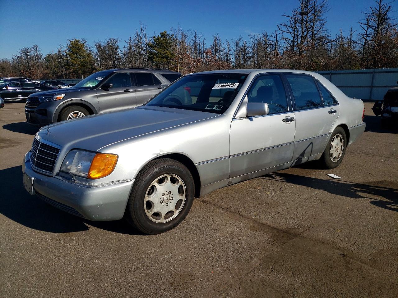 1993 Mercedes-Benz 500, VIN WDBGA51E7PA092522 — Minor dents and scratches