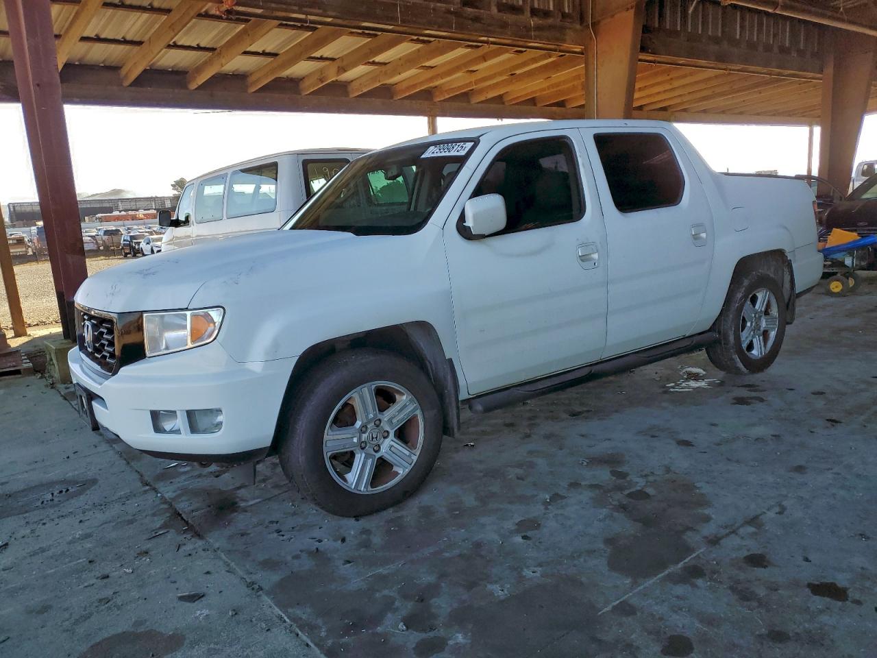 2014 Honda Ridgeline RTL, VIN 5FPYK1F56EB001059 — Auction photo