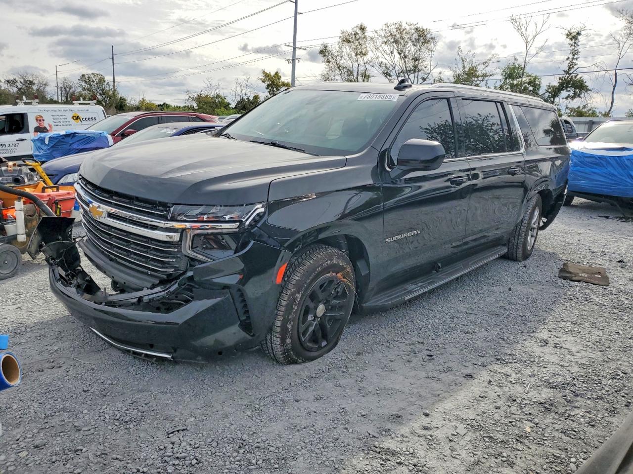 2022 Chevrolet Suburban LT, VIN 1GNSCCKD9NR190263 — Rear end