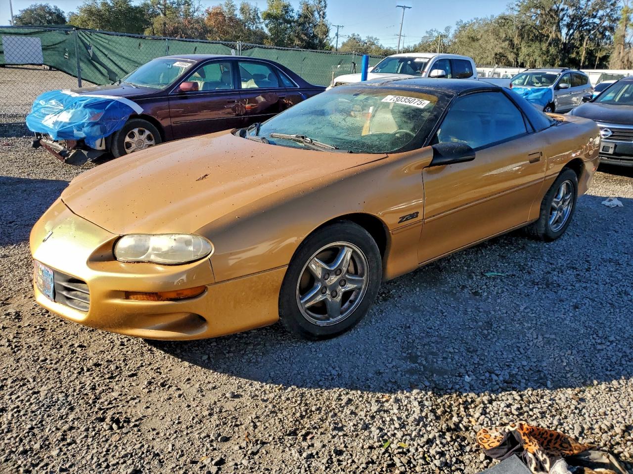 1998 Chevrolet Camaro Z28, VIN 2G1FP22G9W2149602 — Front end