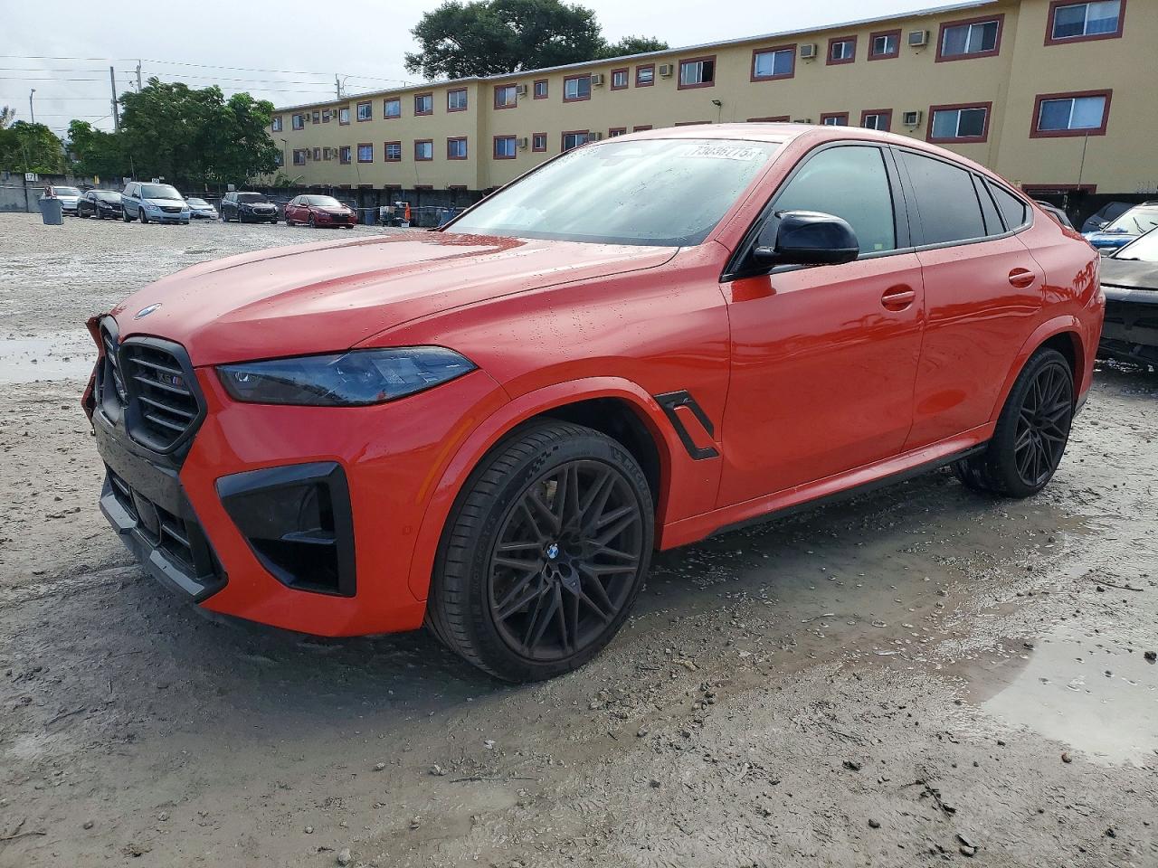 2025 BMW X6 M, VIN 5YM23ET05S9X31778 — Front end