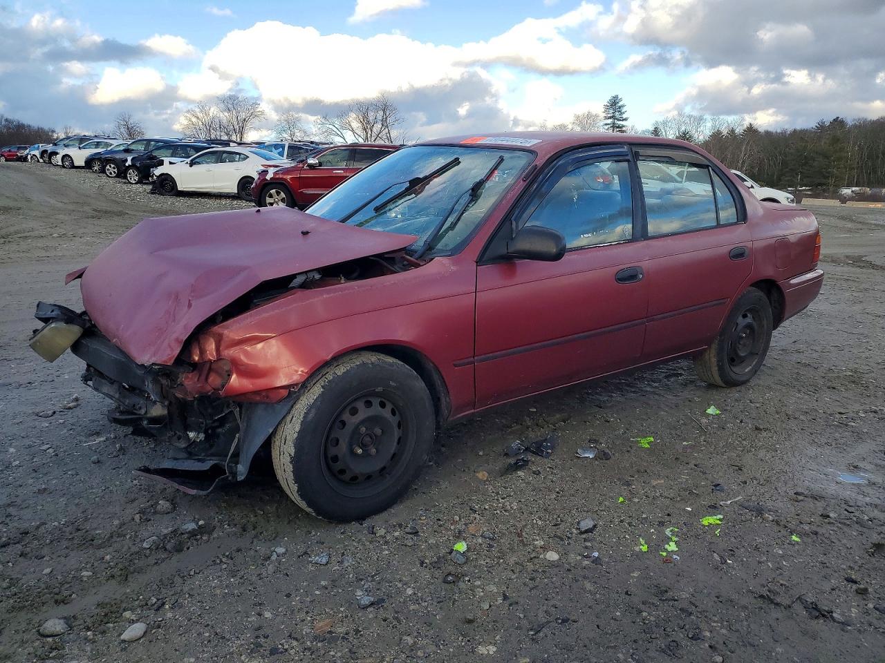 1995 Toyota Corolla DX, VIN 1NXAE09B7SZ339680 — Front end