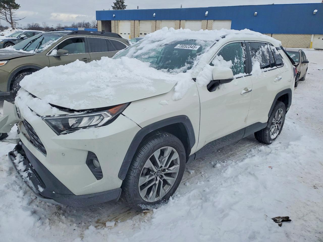 2020 Toyota RAV4 Limited, VIN 2T3N1RFV9LW090680 — Front end