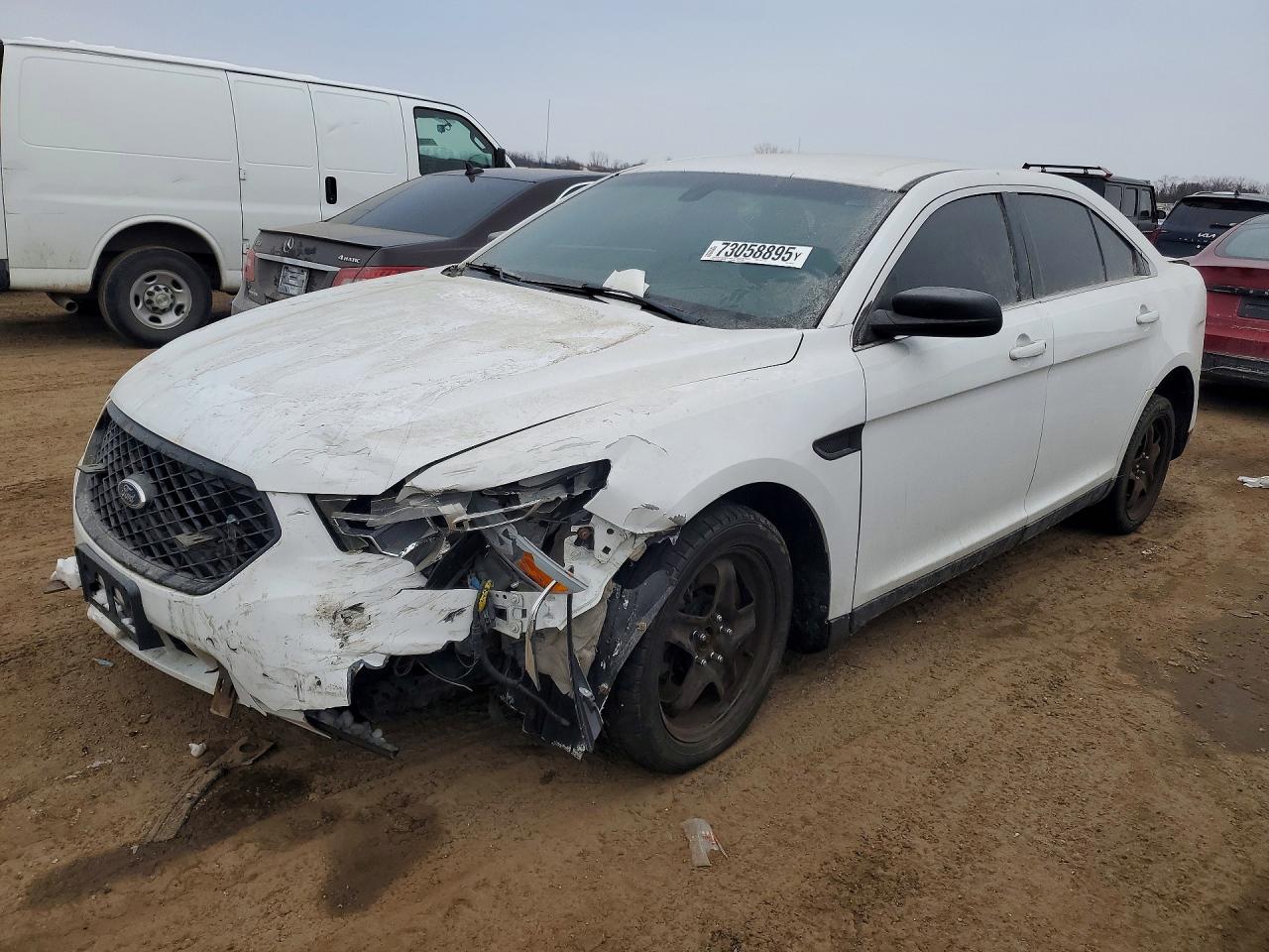 2014 Ford Police Interceptor, VIN 1FAHP2MK0EG129673 — Front end