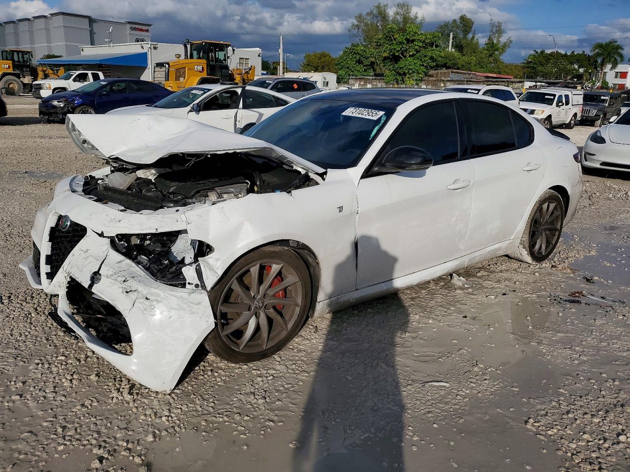 2024 Alfa Romeo Giulia Ti, VIN ZARFAMBN4R7679997 — Auction photo 1 of 14