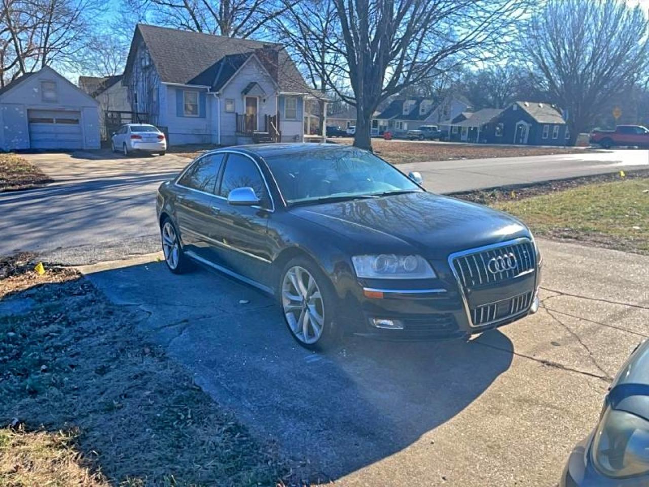 2009 Audi S8, VIN WAUPN94E59N001278 — Мелкие вмятины и царапины
