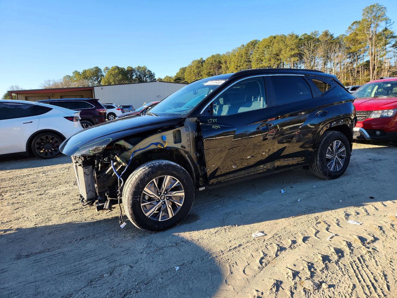 2022 Hyundai Tucson Blue, VIN KM8JBCA12NU030846 — Rejected repair
