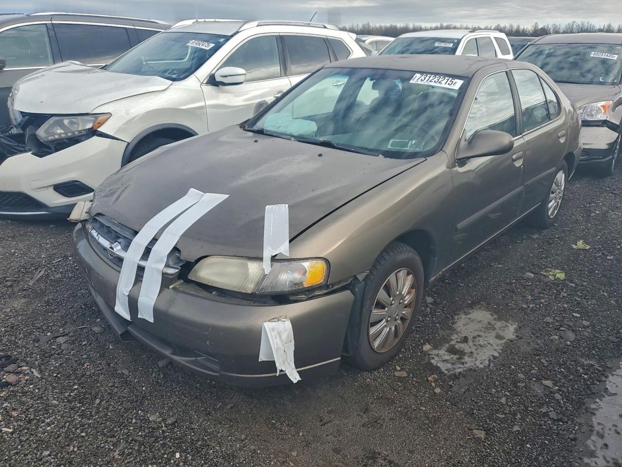 1999 Nissan Altima XE, VIN 1N4DL01D0XC143734 — Front end