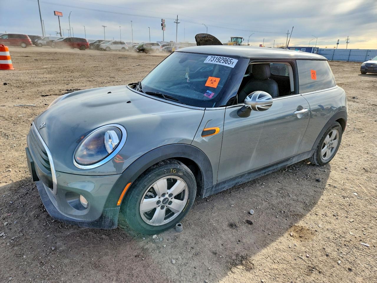 2019 MINI Hardtop Cooper, VIN WMWXP5C53K2H29826 — Side