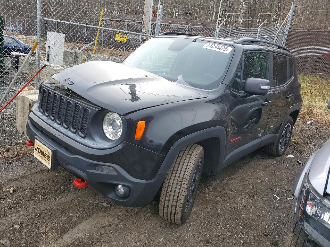 2017 Jeep Renegade Trailhawk, VIN ZACCJBCB1HPG53753 — Front end