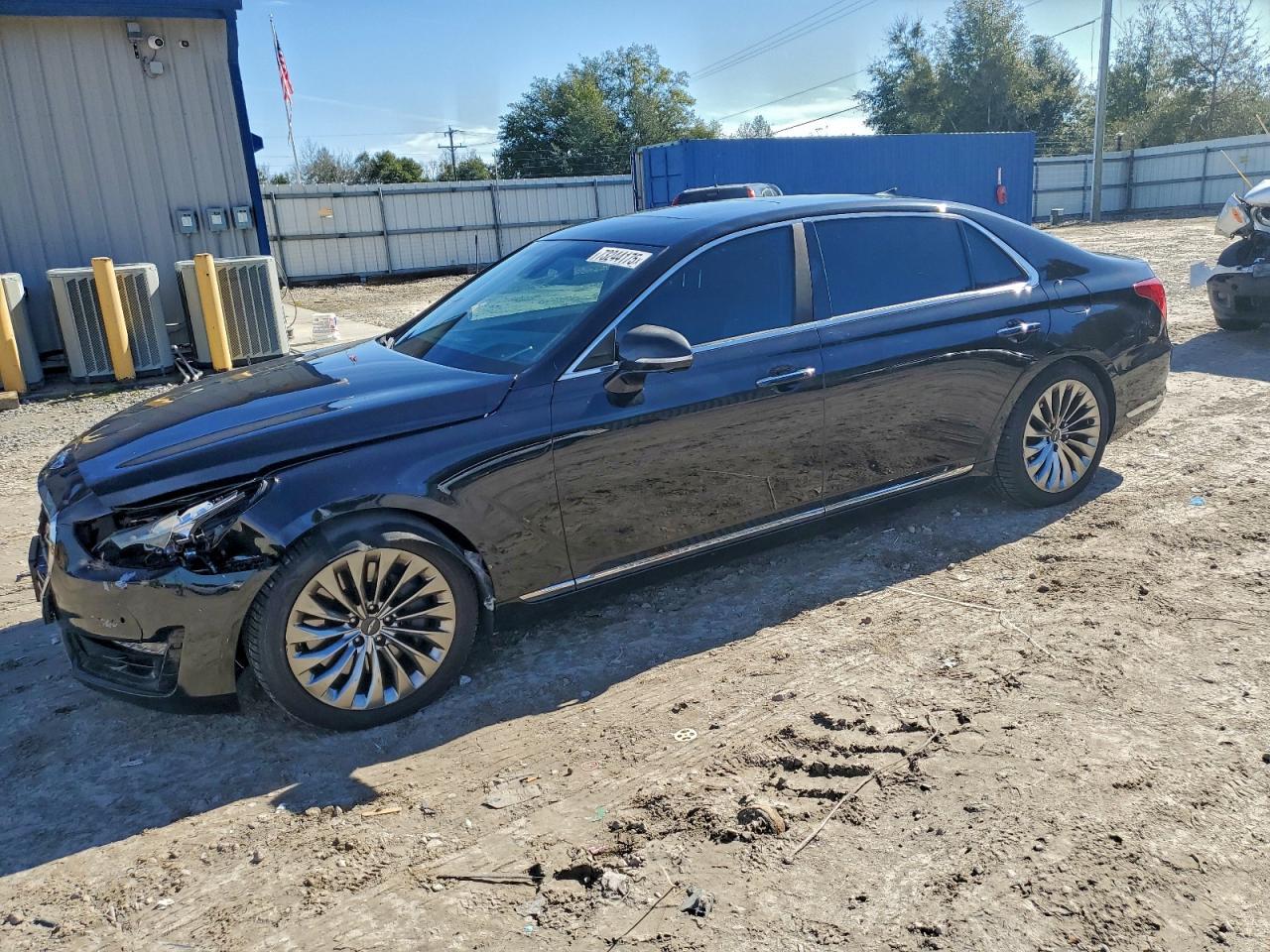 2019 Genesis G90 Ultimate, VIN KMHG54JH2KU050398 — Front end