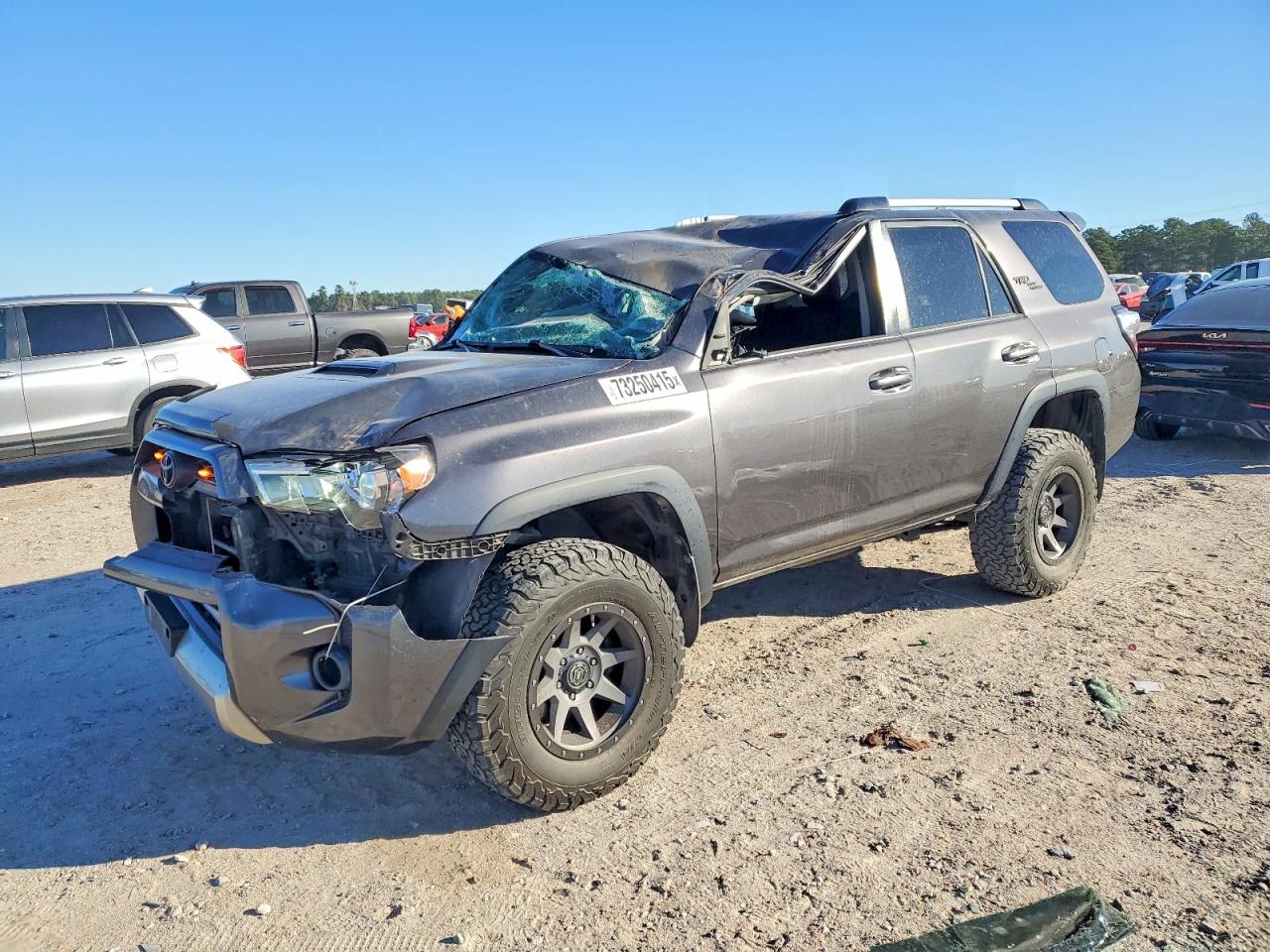 2018 Toyota 4Runner Limited, VIN JTEBU5JR8J5484961 — Roof