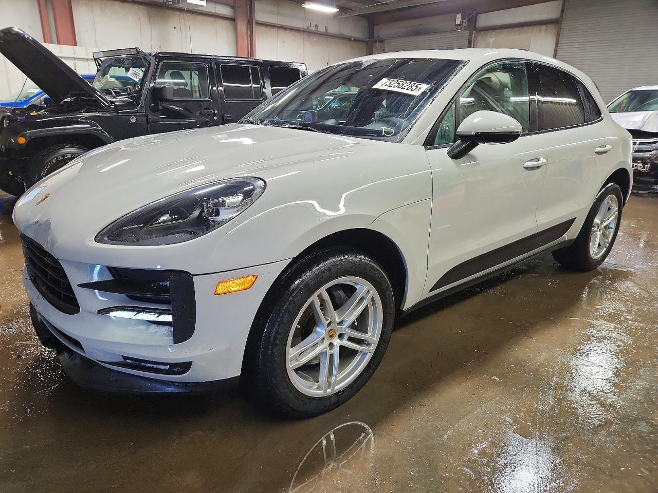 2021 Porsche Macan, VIN WP1AA2A51MLB15913 — Roof