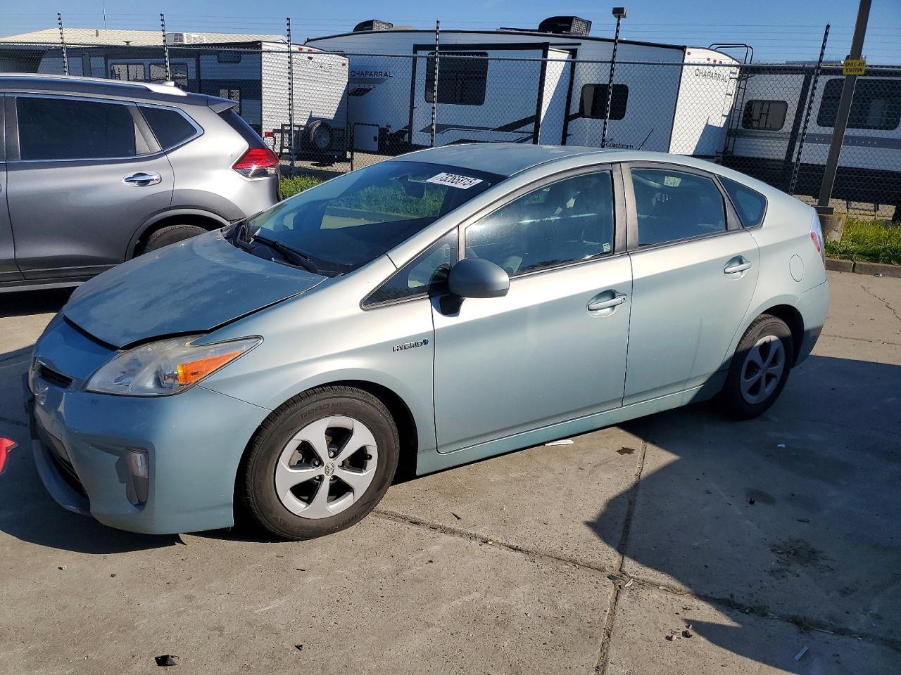 2015 Toyota Prius Two, VIN JTDKN3DU1F1957135 — Front end