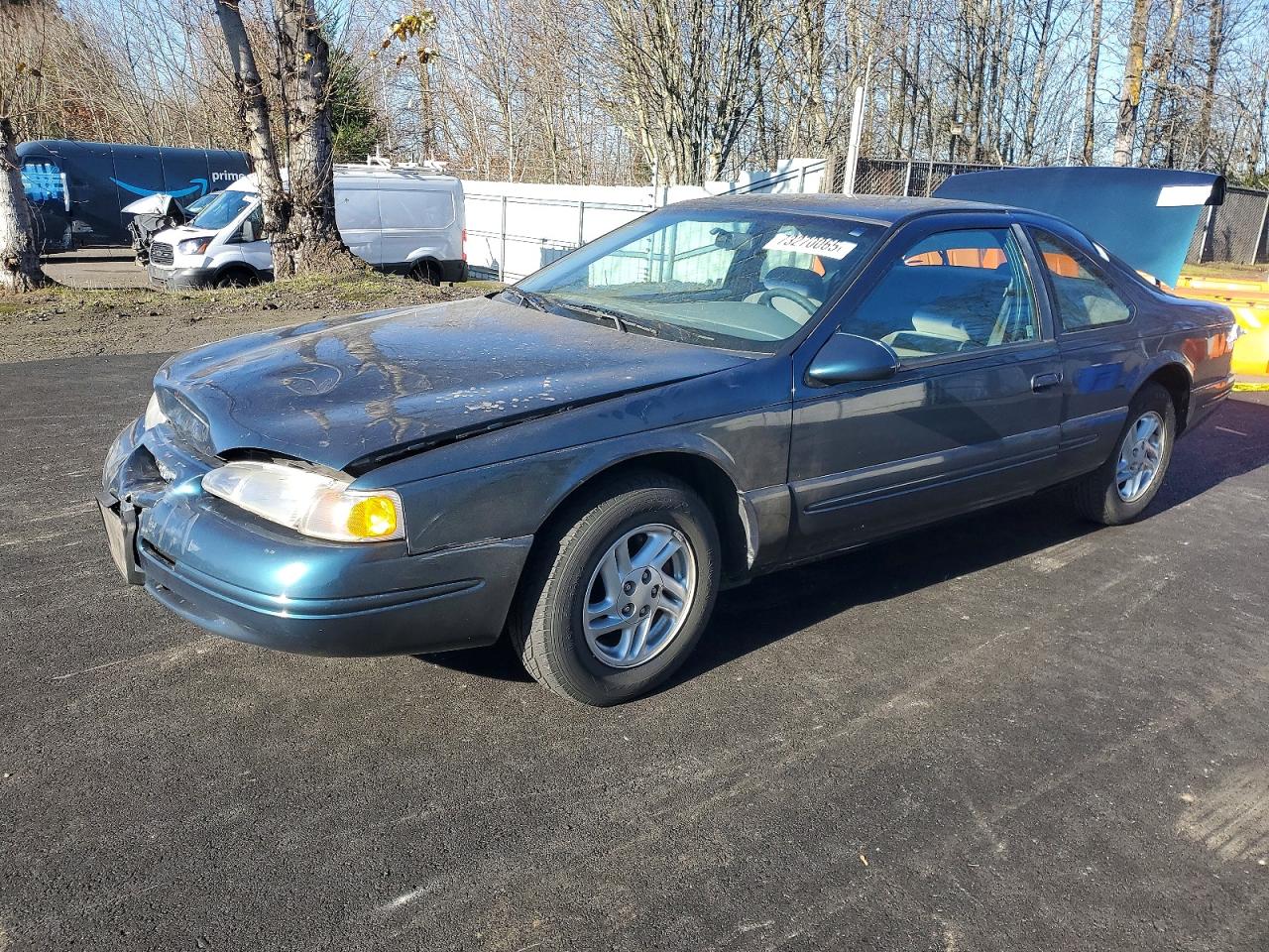 1997 Ford Thunderbird LX, VIN 1FALP624XVH131107 — Rear end