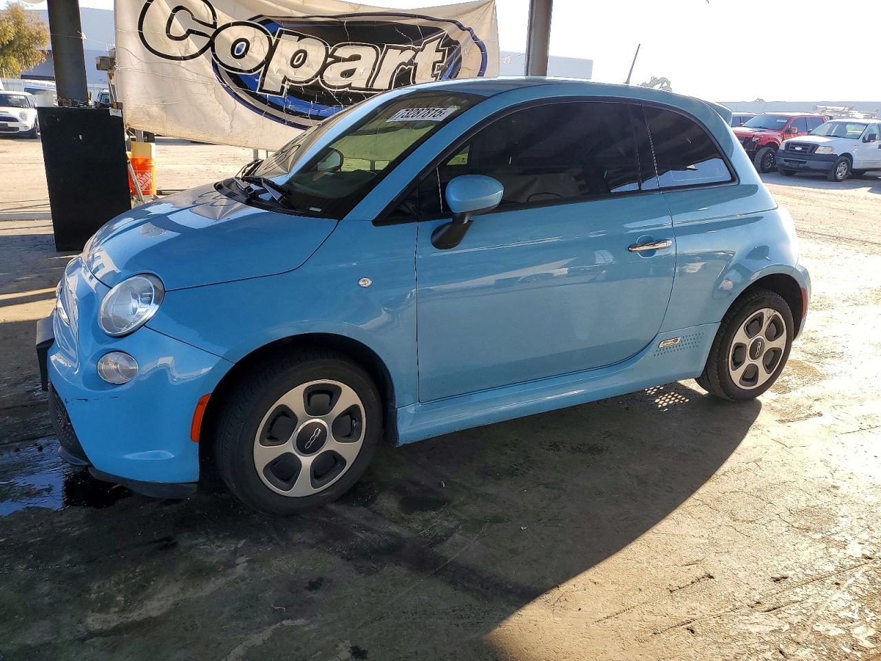 2017 FIAT 500e, VIN 3C3CFFGE4HT594188 — Water / flood