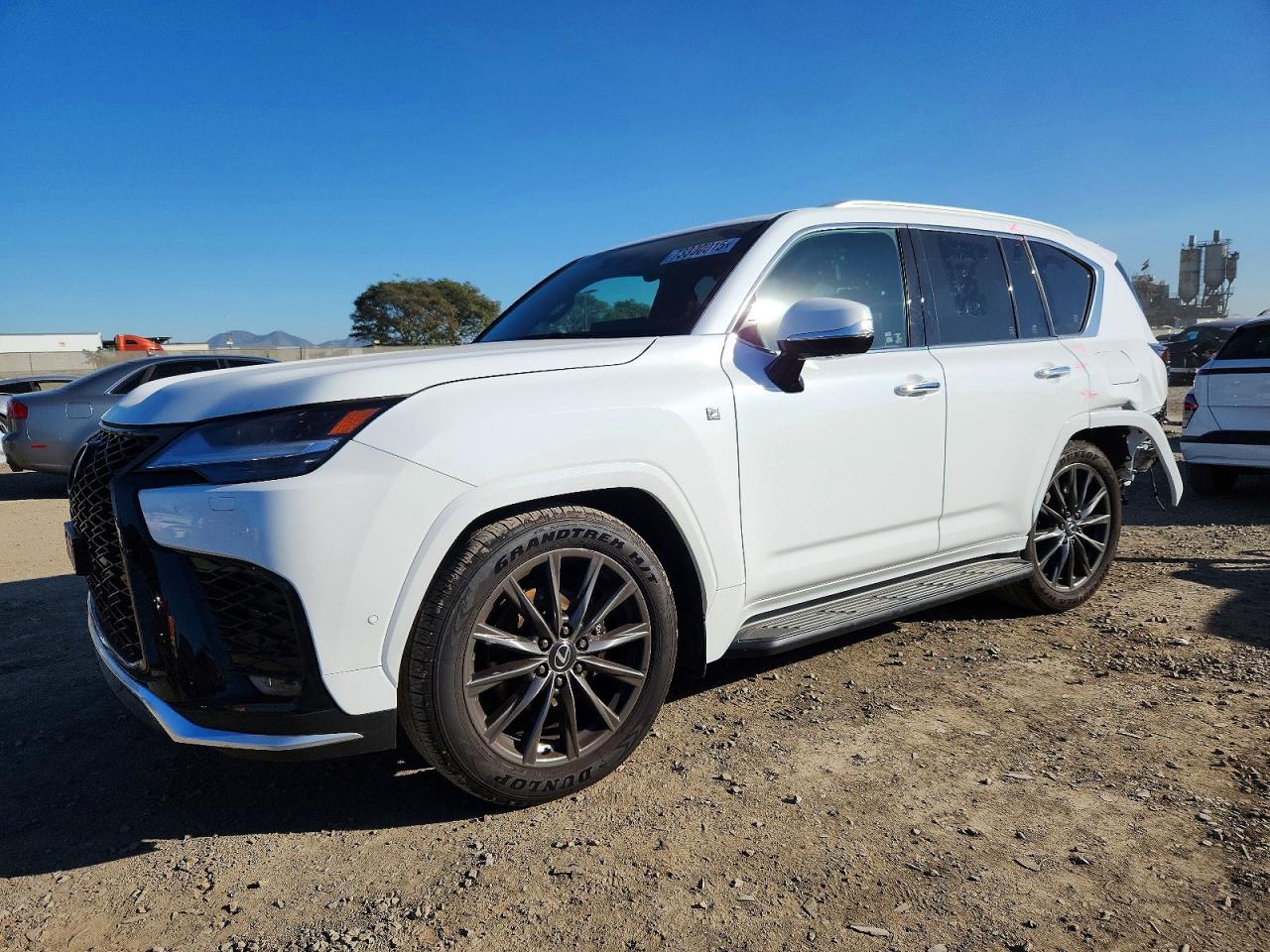 2025 Lexus LX LX 700h F SPORT, VIN JTJMD7CX2S4006883 — Rear end