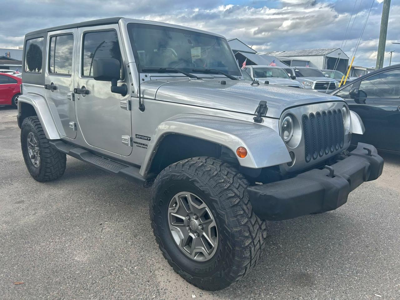 2017 Jeep Wrangler Unlimited Sport, VIN 1C4BJWDG9HL500359 — Ранее повреждён