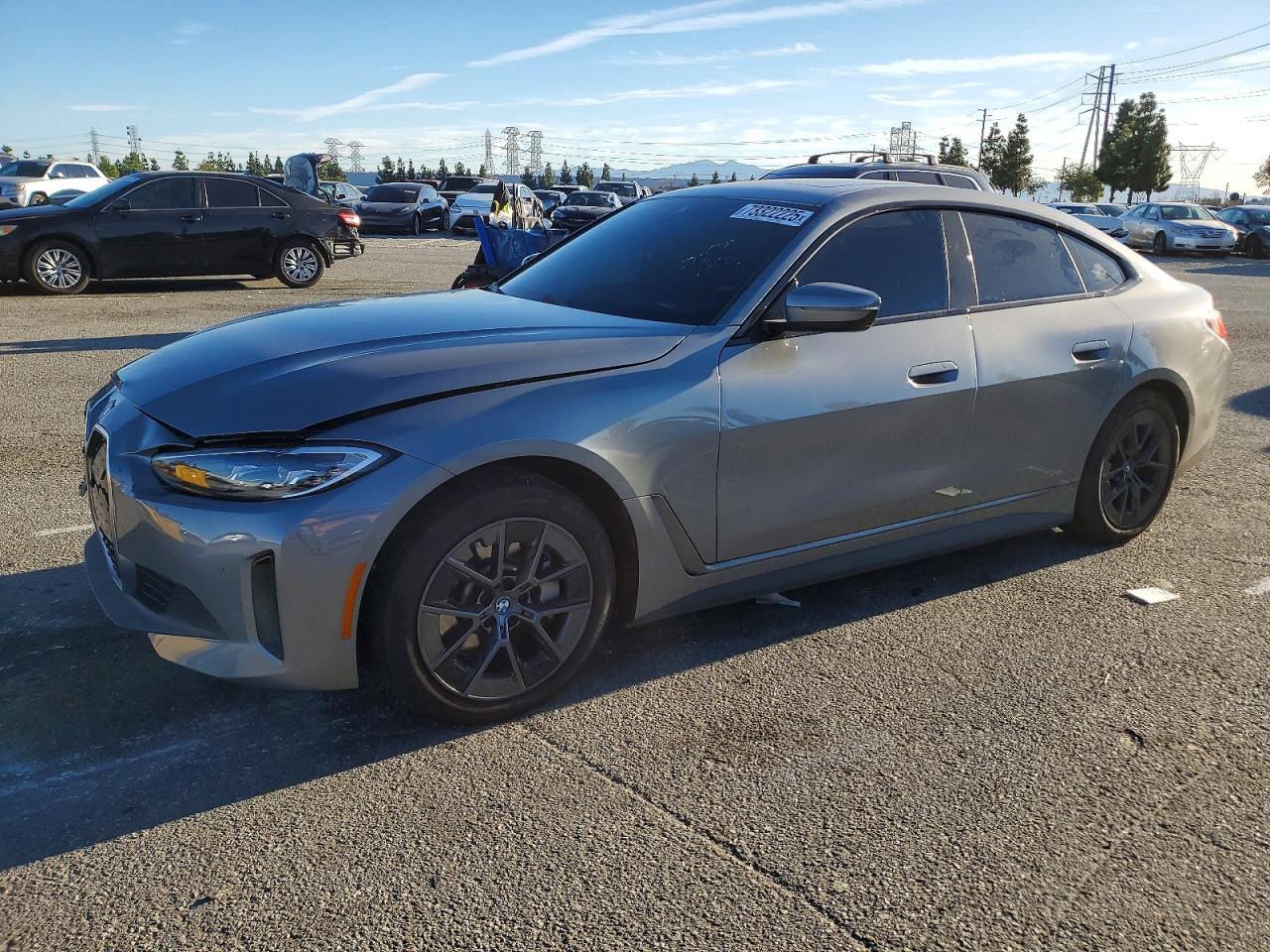 2022 BMW i4 eDrive40, VIN WBY73AW01NFN12744 — Front end