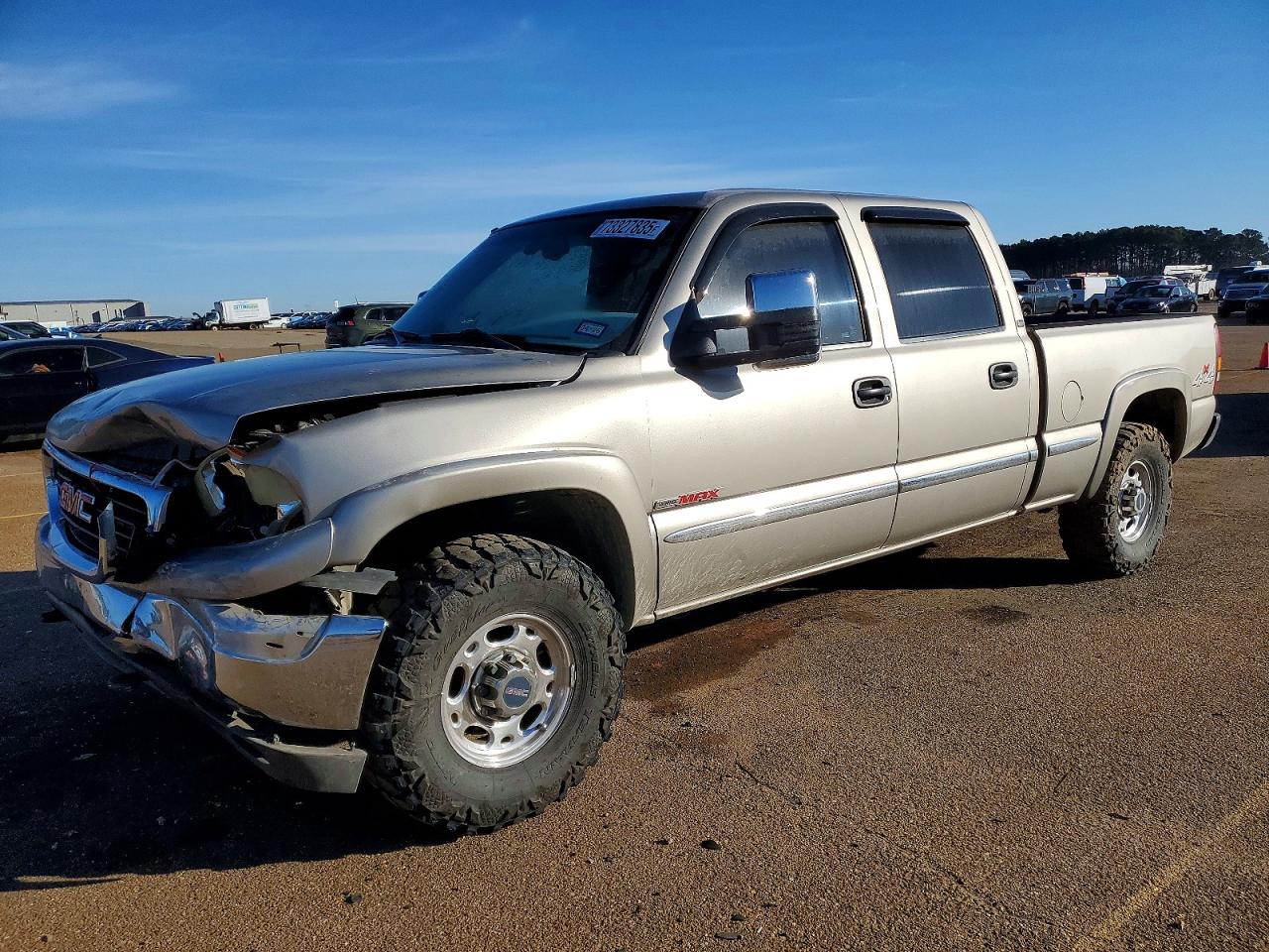 2001 GMC Sierra 1500HD SLE, VIN 1GTGK13UX1F179580 — Front end