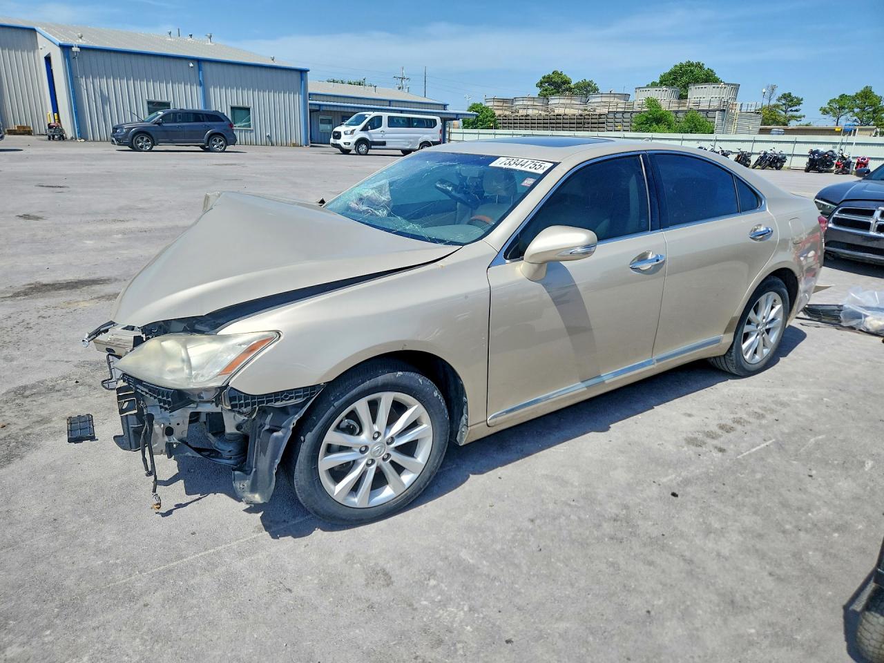 2012 Lexus ES 330, VIN JTHBK1EG1C2499400 — Front end