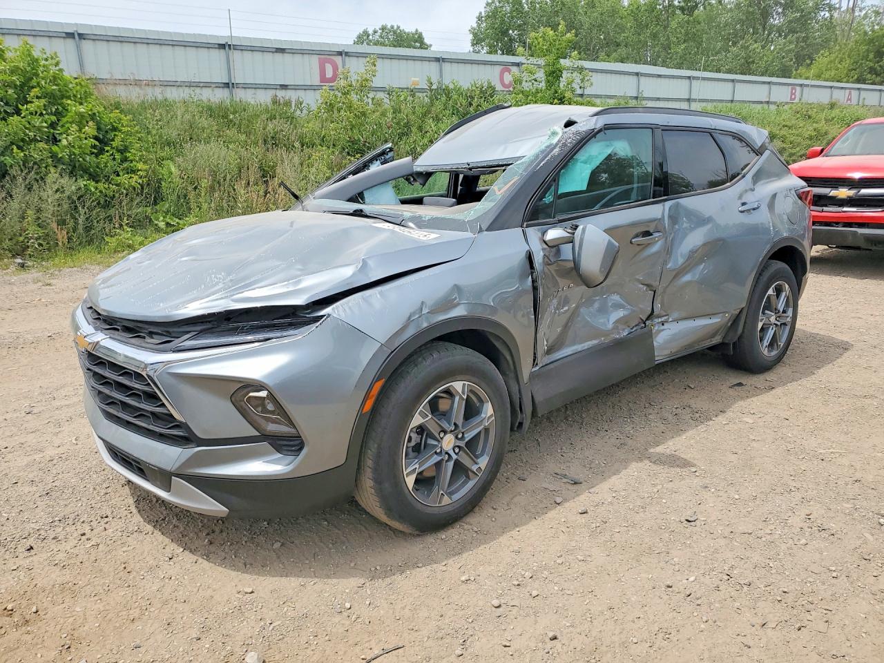 2025 Chevrolet Blazer LT, VIN 3GNKBCR49SS121378 — Опрокидывание