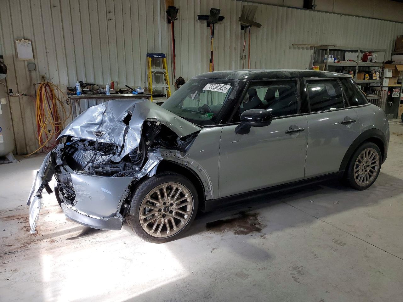2025 MINI Hardtop 4 Door Cooper S, VIN WMW53GD06S2X52418 — Auction photo