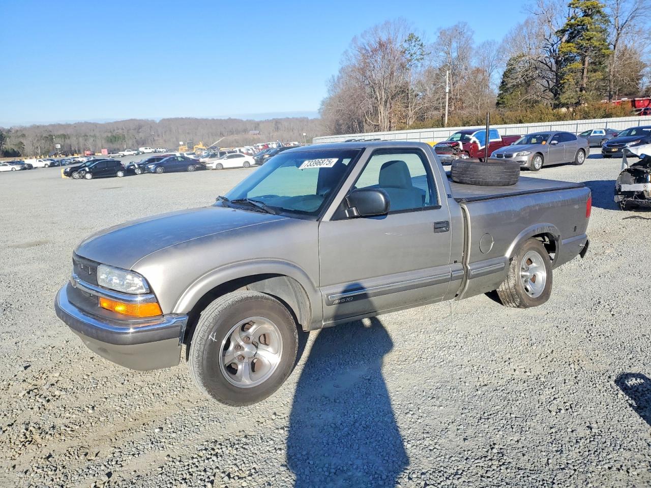 2003 Chevrolet S-10 LS, VIN 1GCCS14X138112848 — Rear end
