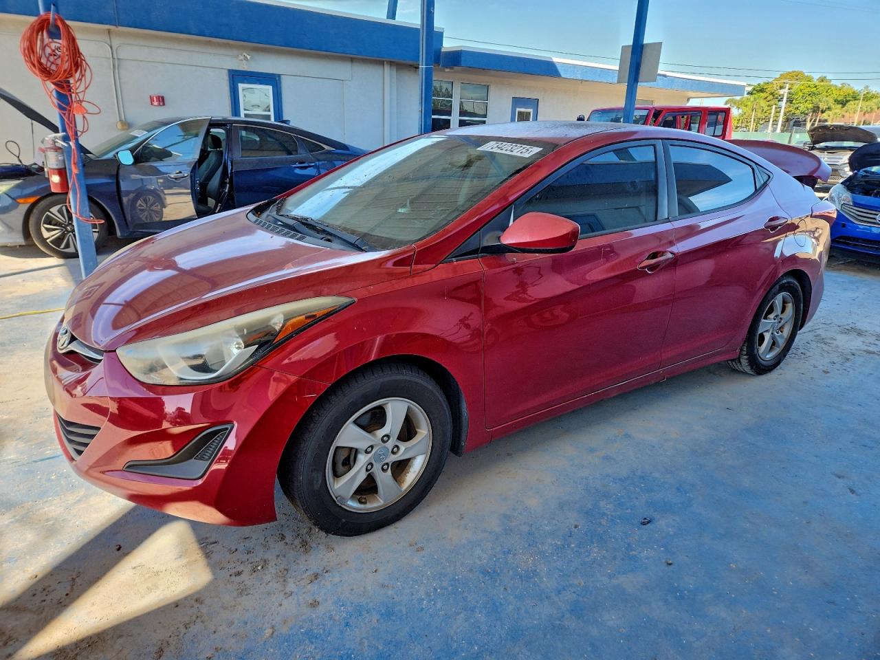 2015 Hyundai Elantra Limited, VIN KMHDH4AE3FU416634 — Minor dents and scratches