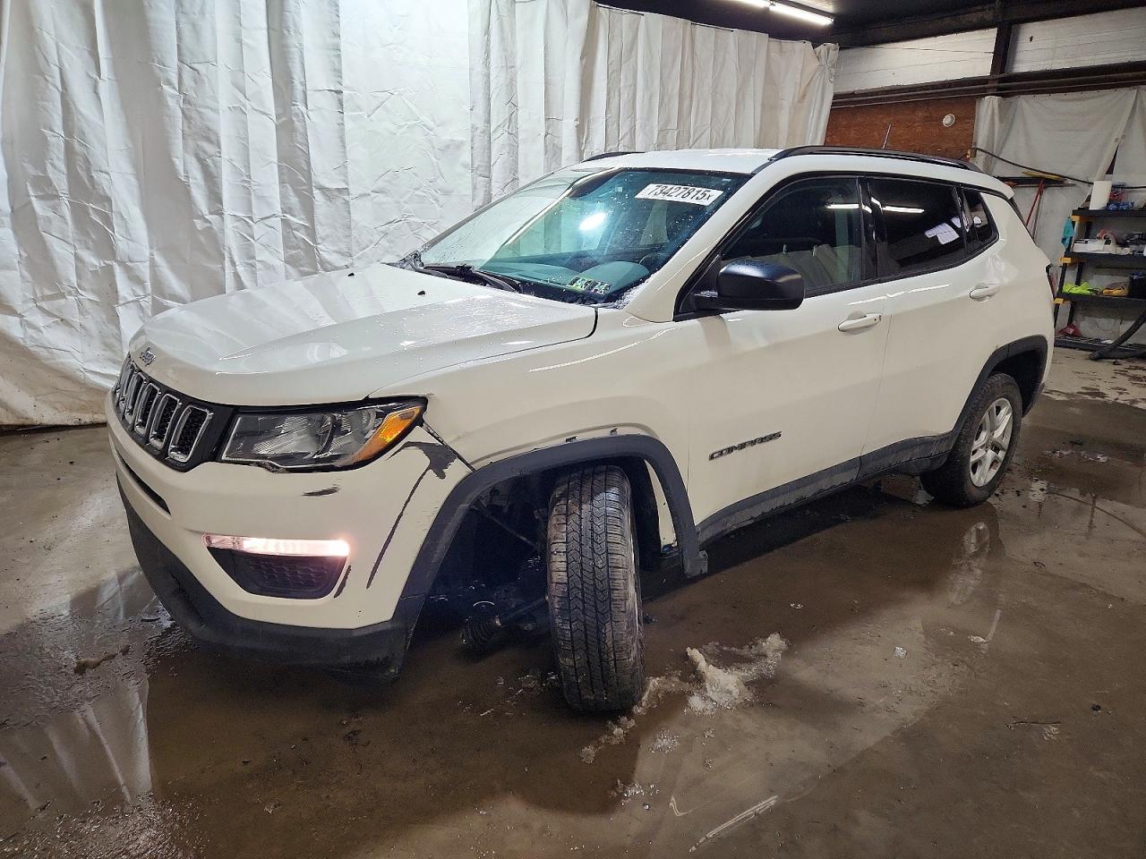 2018 Jeep Compass Sport, VIN 3C4NJDAB9JT419043 — Front end