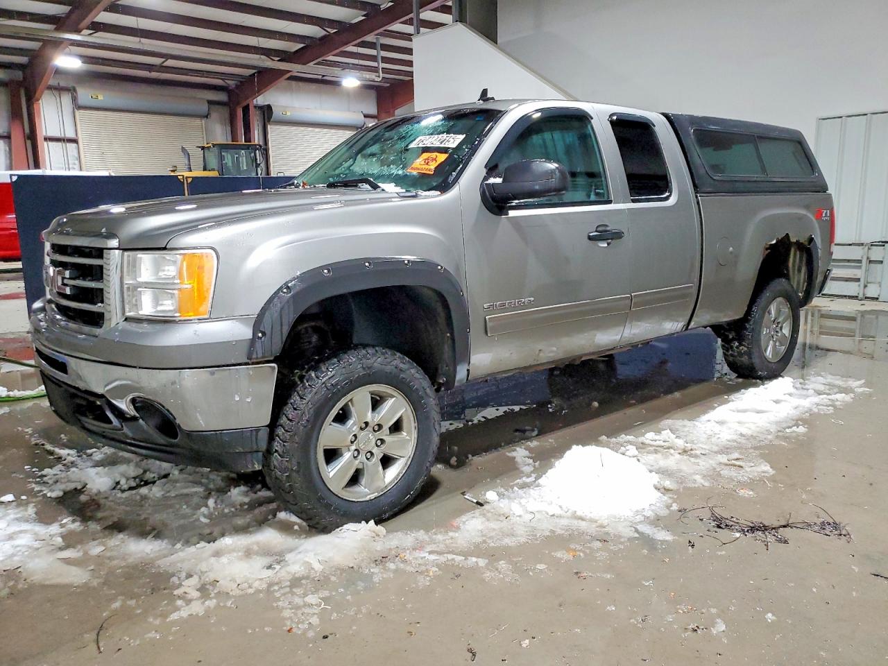 2013 GMC Sierra 1500 SLE, VIN 1GTR2VE70DZ375232 — Frame damage