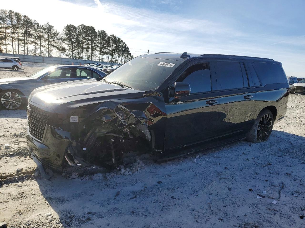 2022 Cadillac Escalade ESV Luxury, VIN 1GYS4JKL5NR316078 — Undercarriage